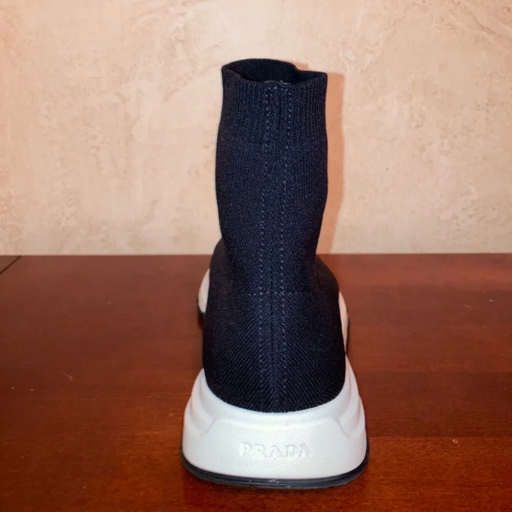 Mens Prada Shoes 9 1/2 - Picture 8 of 12